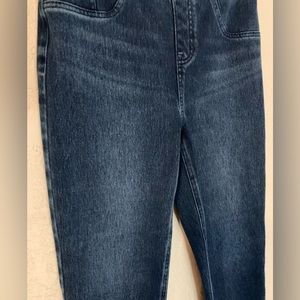 Spanks dark wash jeans, large size, petite length. Jeggings super soft.